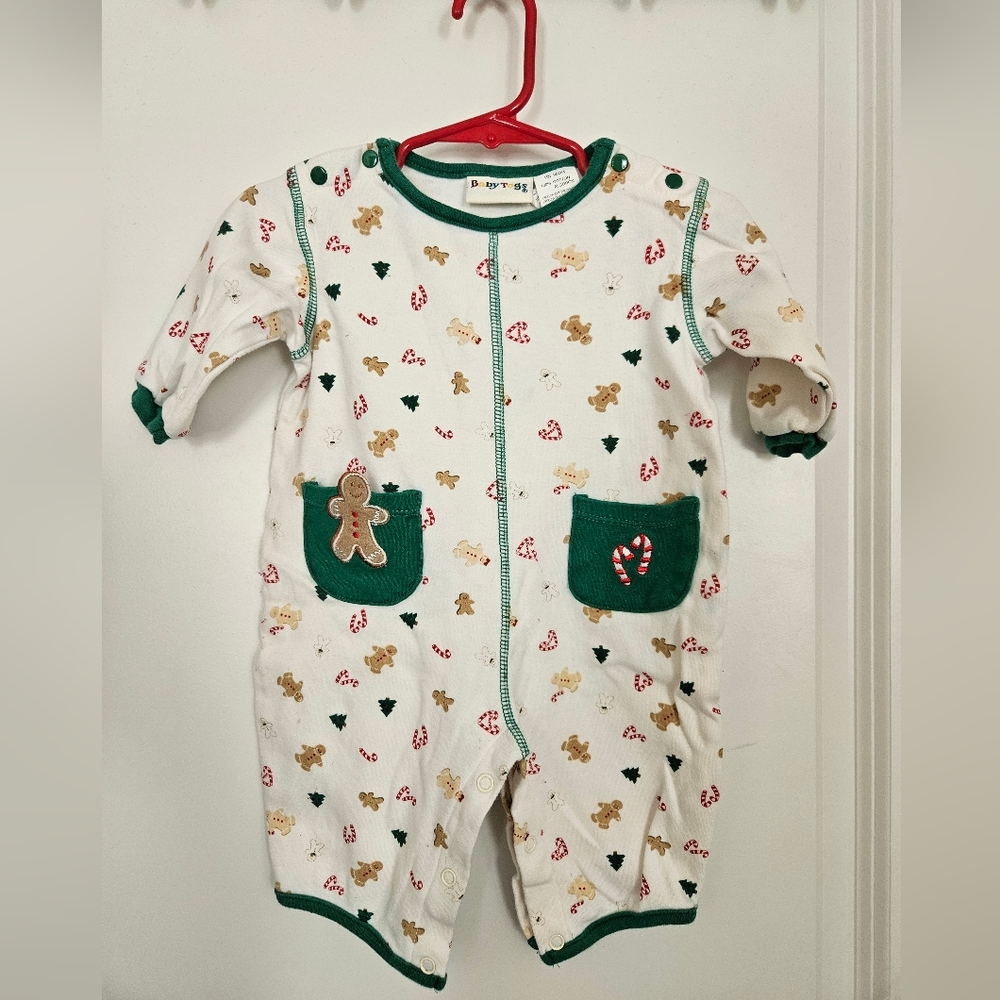 Burt's Bees White and Green Holiday Footie